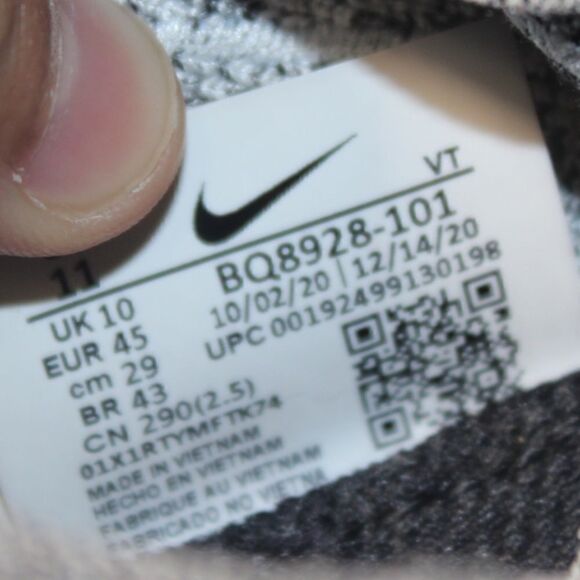 Nike Epic React Flyknit Men Size 11 - Picture 9 of 9